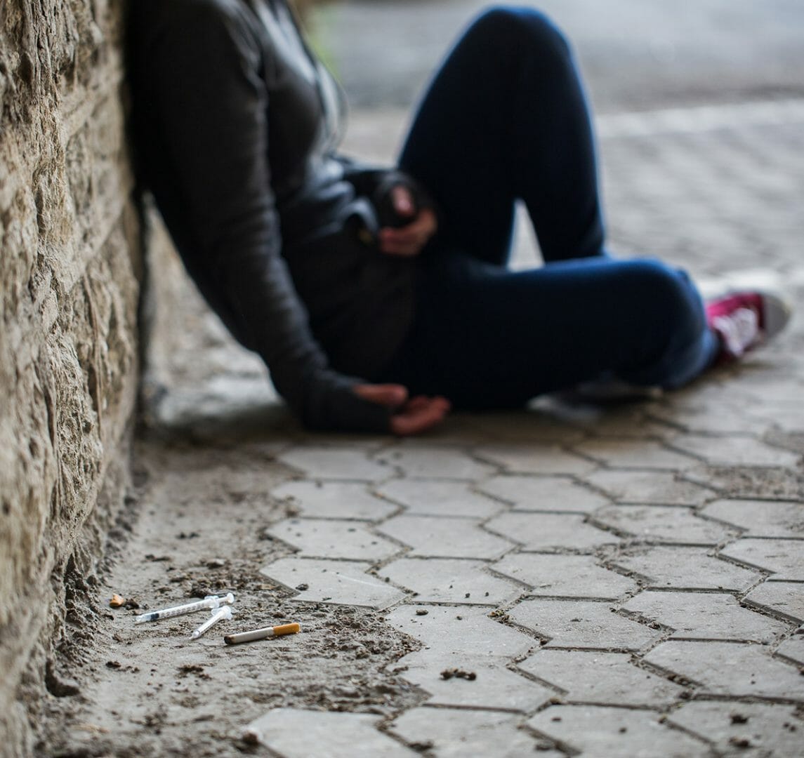 Addiction Signs And Symptoms - Physical Dependence | UK Rehab